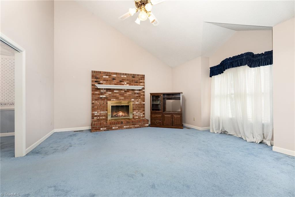 101 Thomas Drake Court