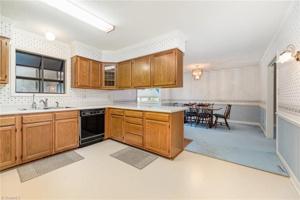 101 Thomas Drake Court