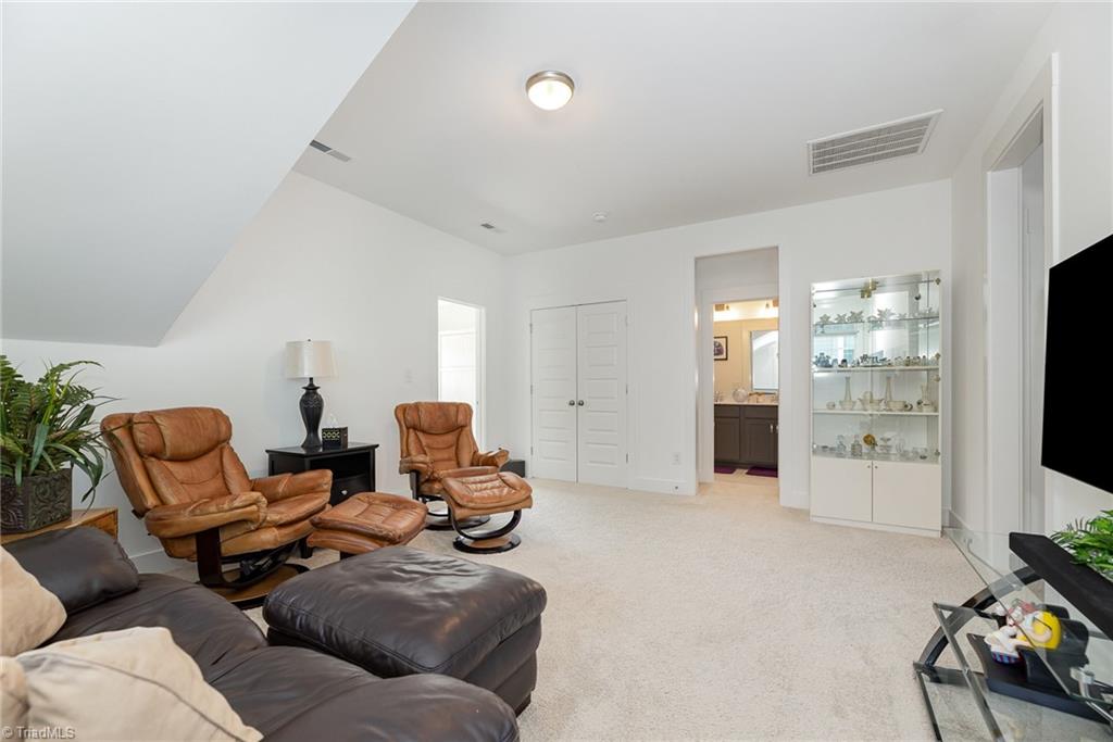5168 Whaitley Lane