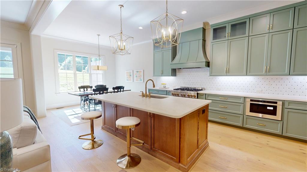 22 Creswell Manor Drive