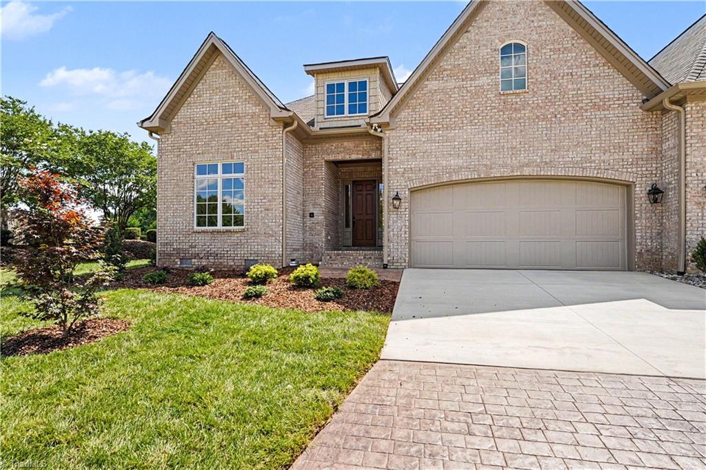 22 Creswell Manor Drive
