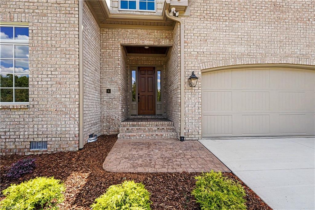 22 Creswell Manor Drive
