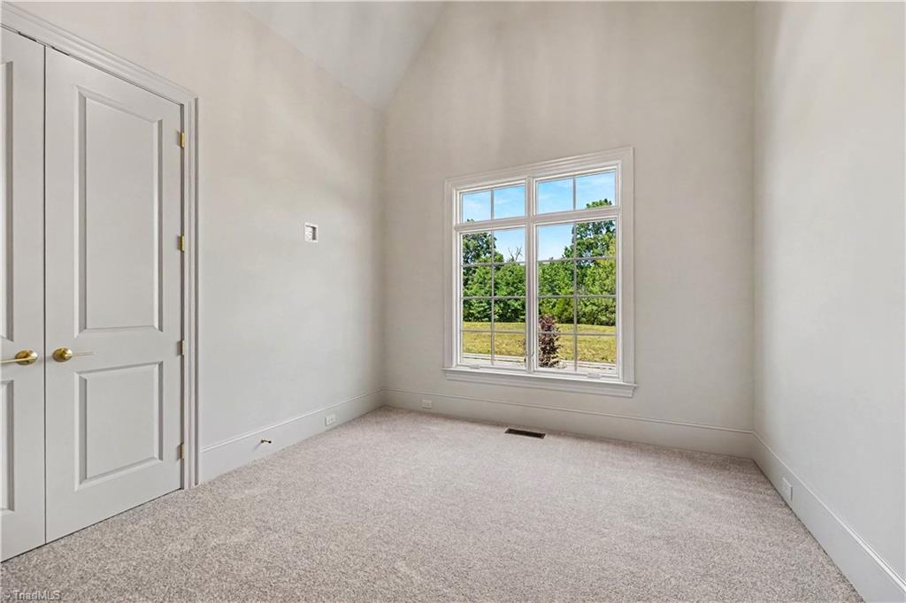 22 Creswell Manor Drive