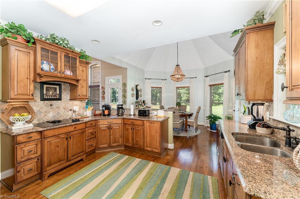 5045 Rocky Springs Court