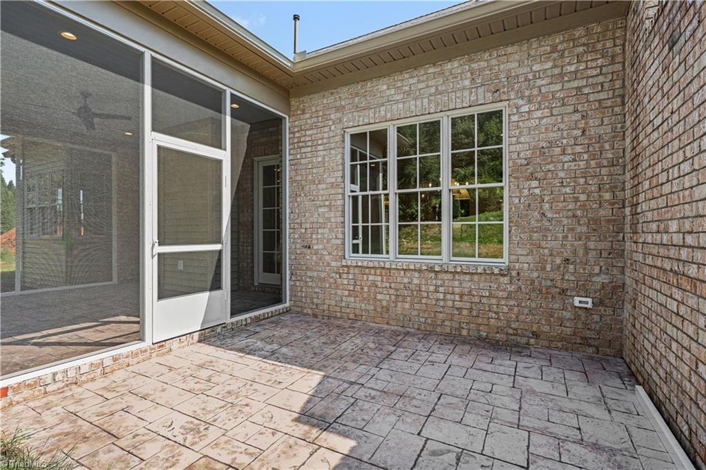 20 Creswell Manor Drive