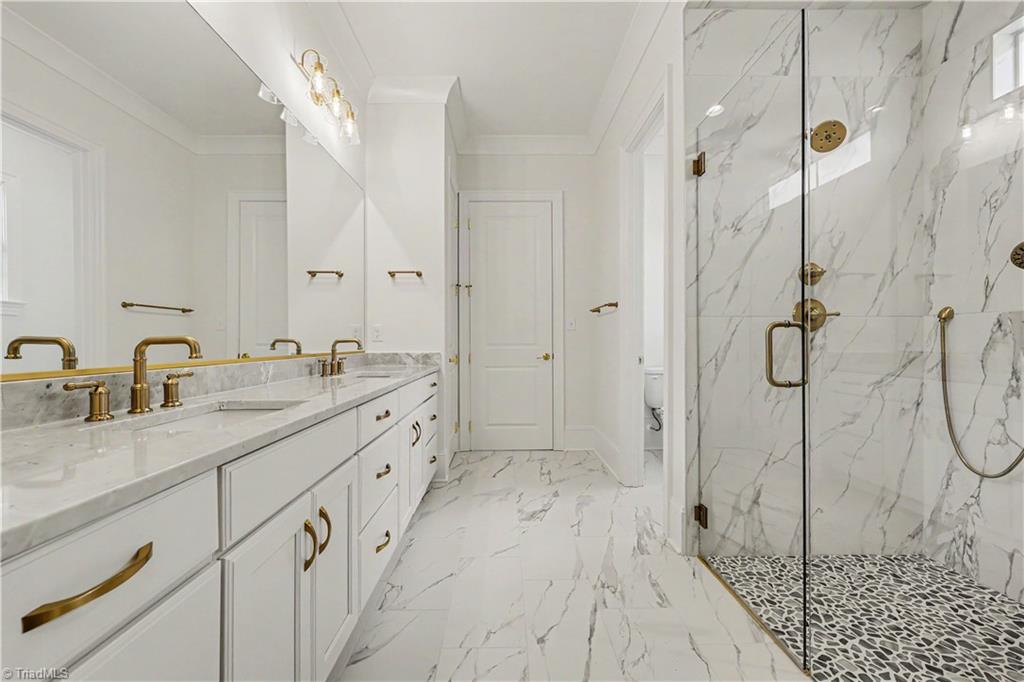 20 Creswell Manor Drive