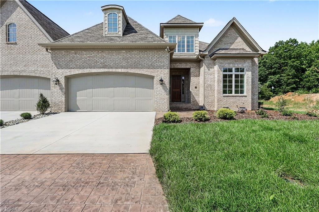 20 Creswell Manor Drive