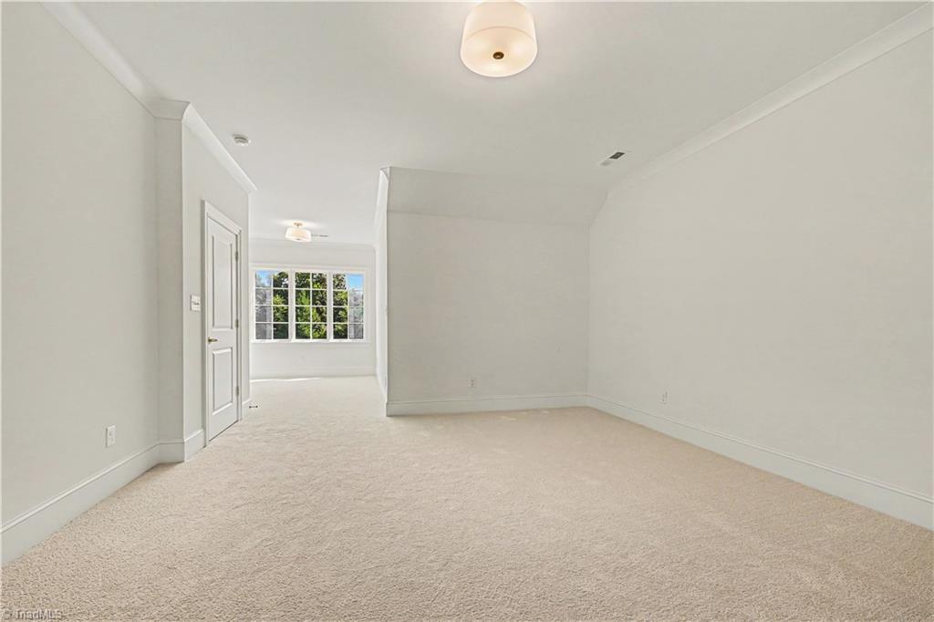 20 Creswell Manor Drive