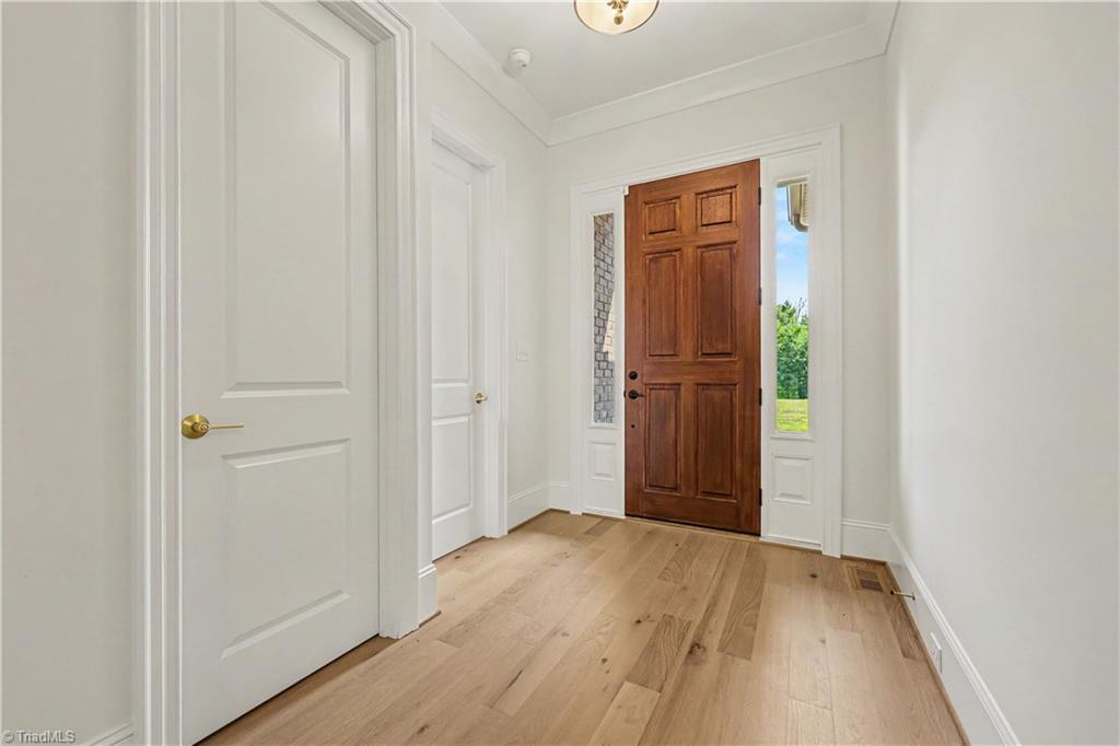 20 Creswell Manor Drive