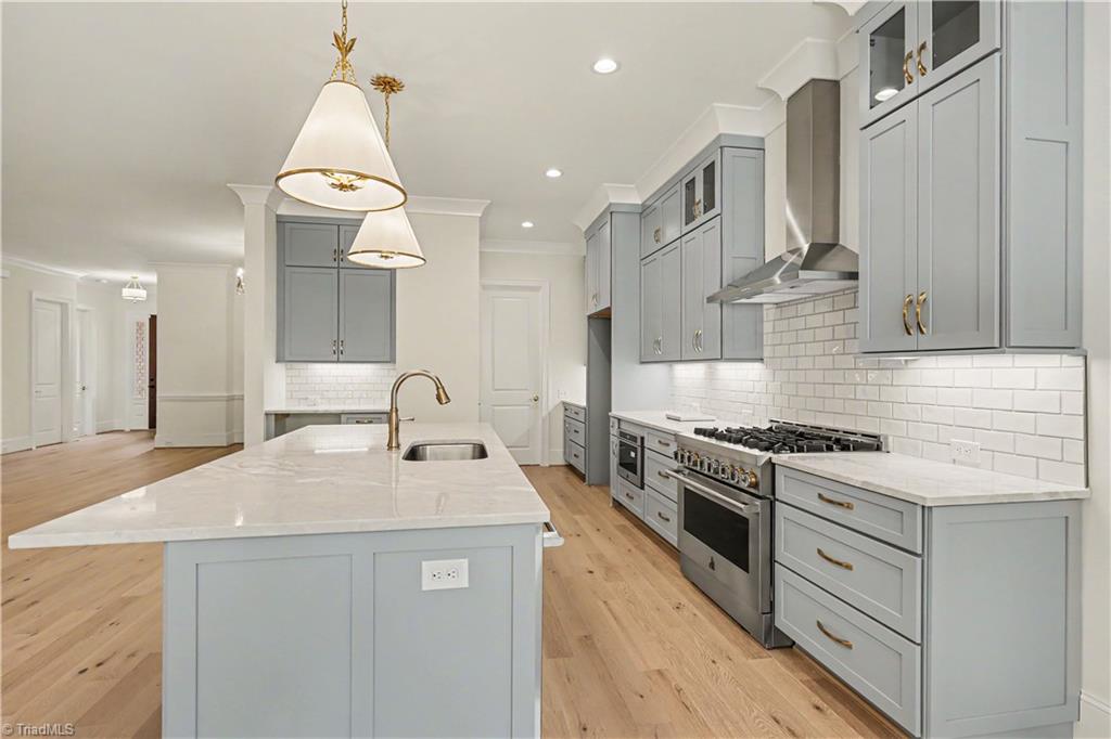 20 Creswell Manor Drive