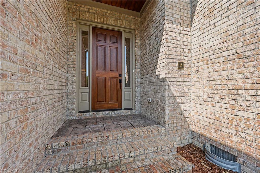 20 Creswell Manor Drive