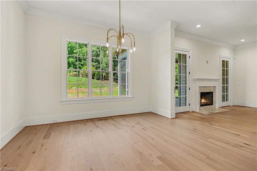 20 Creswell Manor Drive