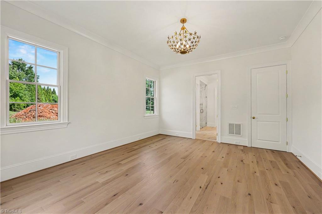 20 Creswell Manor Drive