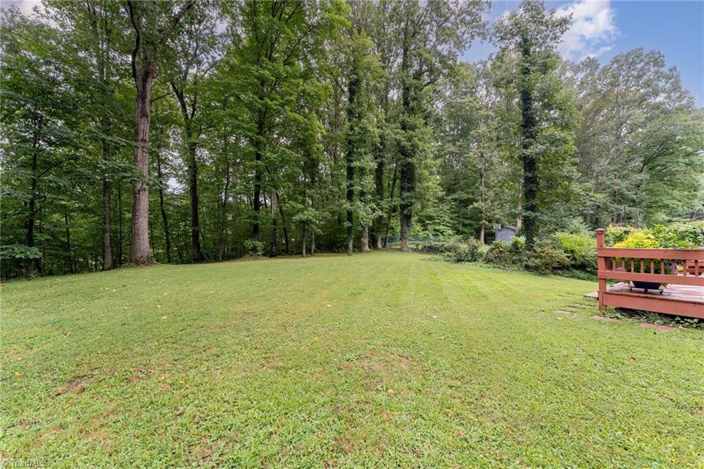 437 Valleymeade Drive