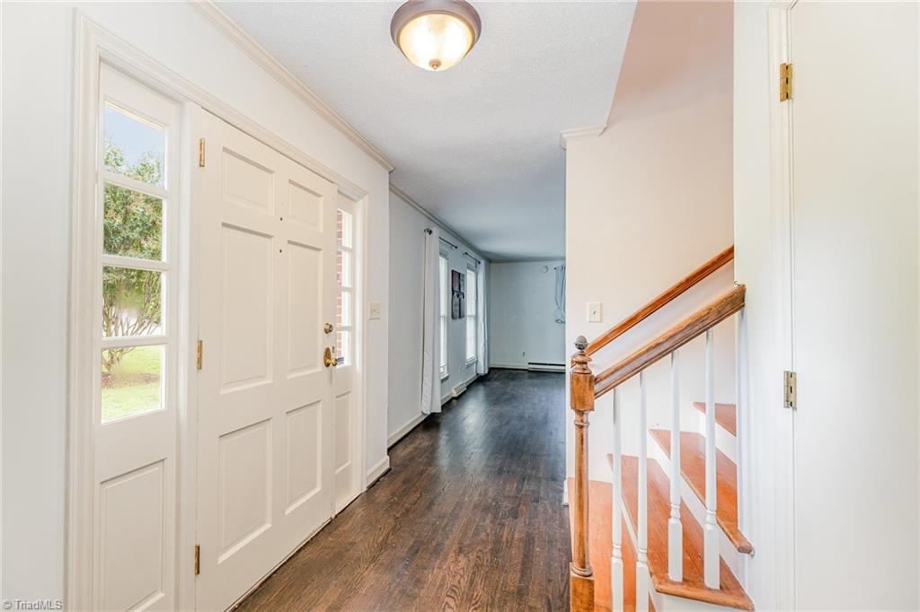 1020 Sweetbriar Road