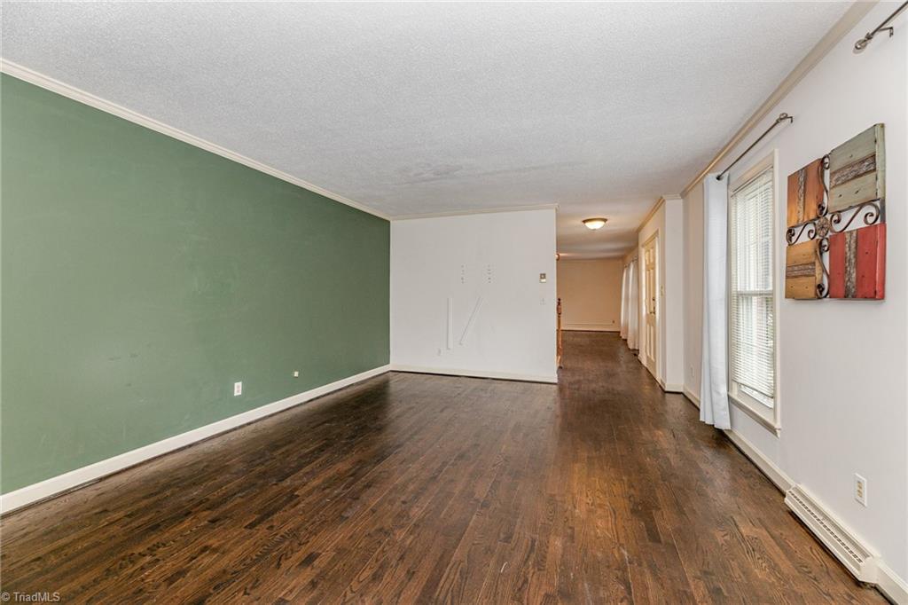 1020 Sweetbriar Road