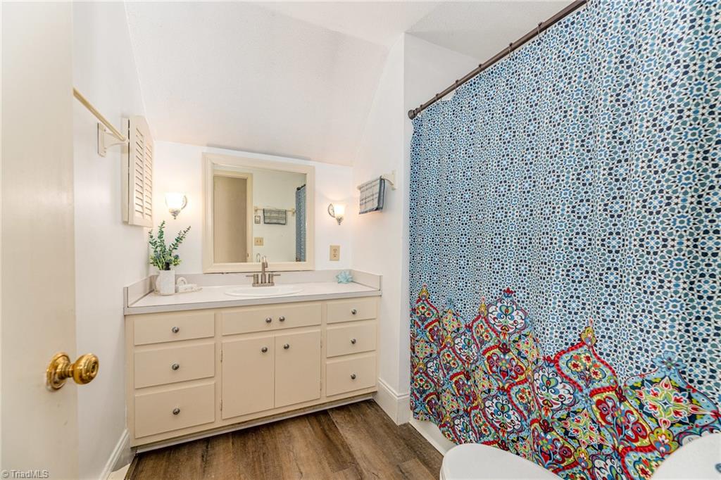 1020 Sweetbriar Road