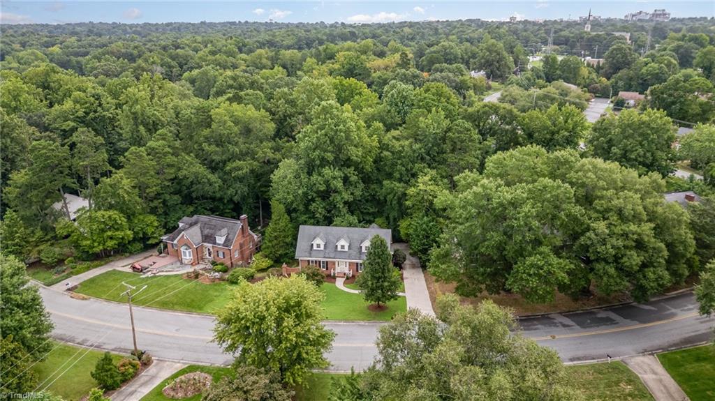 1020 Sweetbriar Road