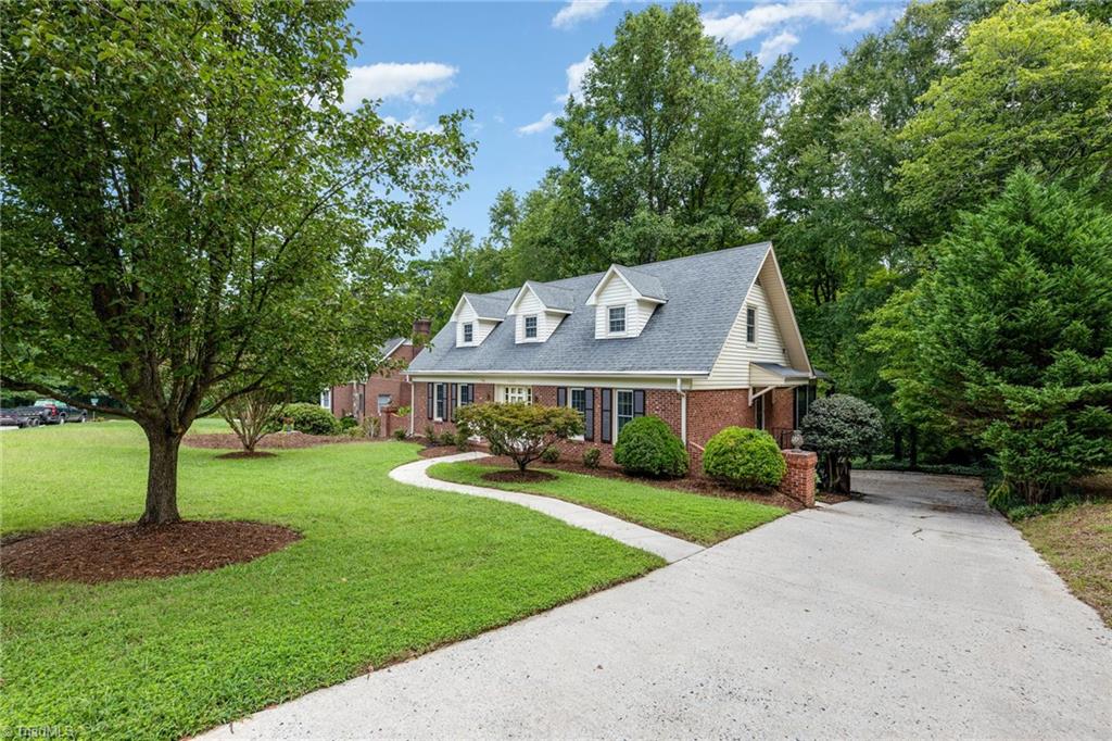 1020 Sweetbriar Road