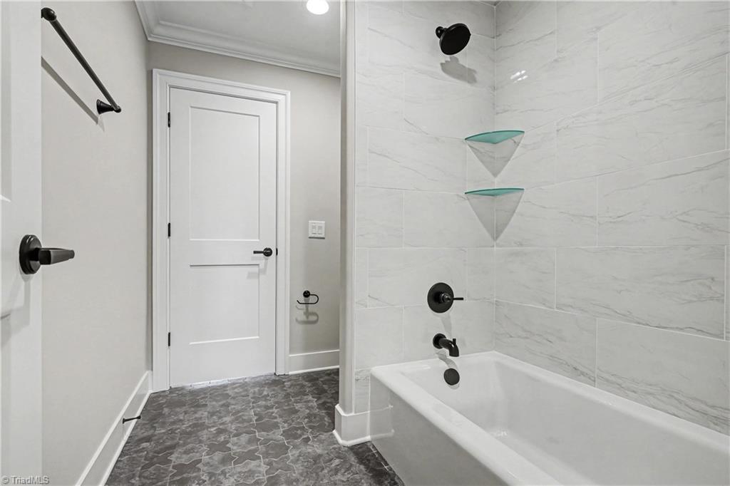 4320 Griffins Gate Lane