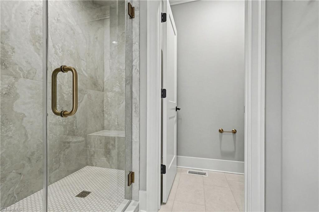 4320 Griffins Gate Lane