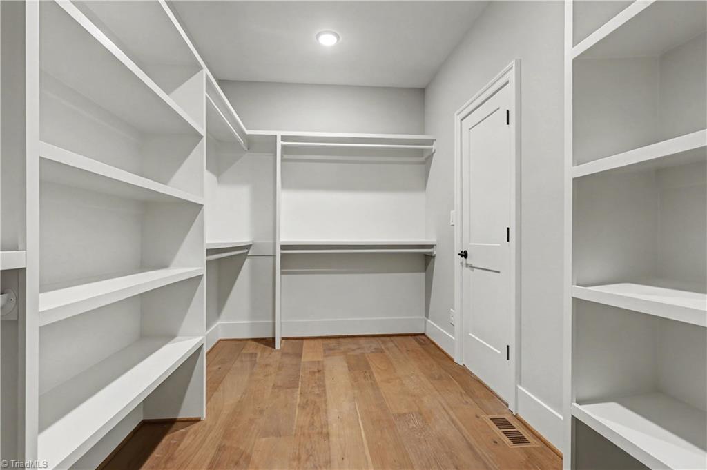 4320 Griffins Gate Lane