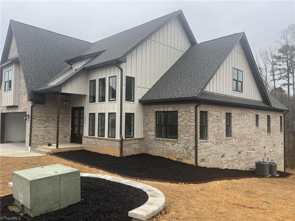 4320 Griffins Gate Lane