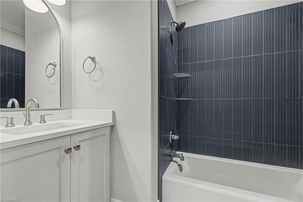 4320 Griffins Gate Lane