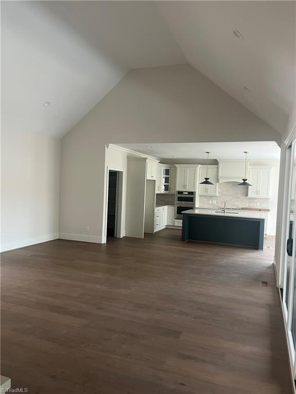 4320 Griffins Gate Lane