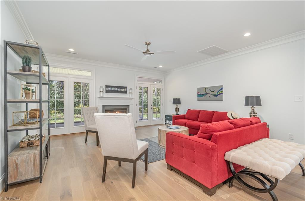 21 Asher Lane