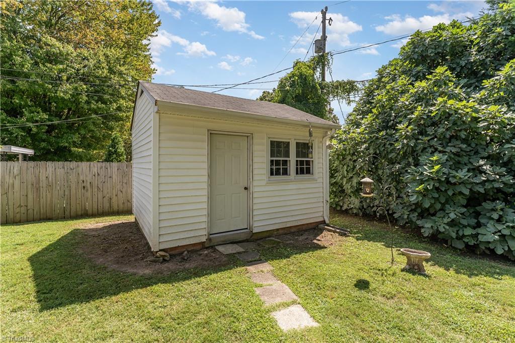 2201 Briarwood Drive