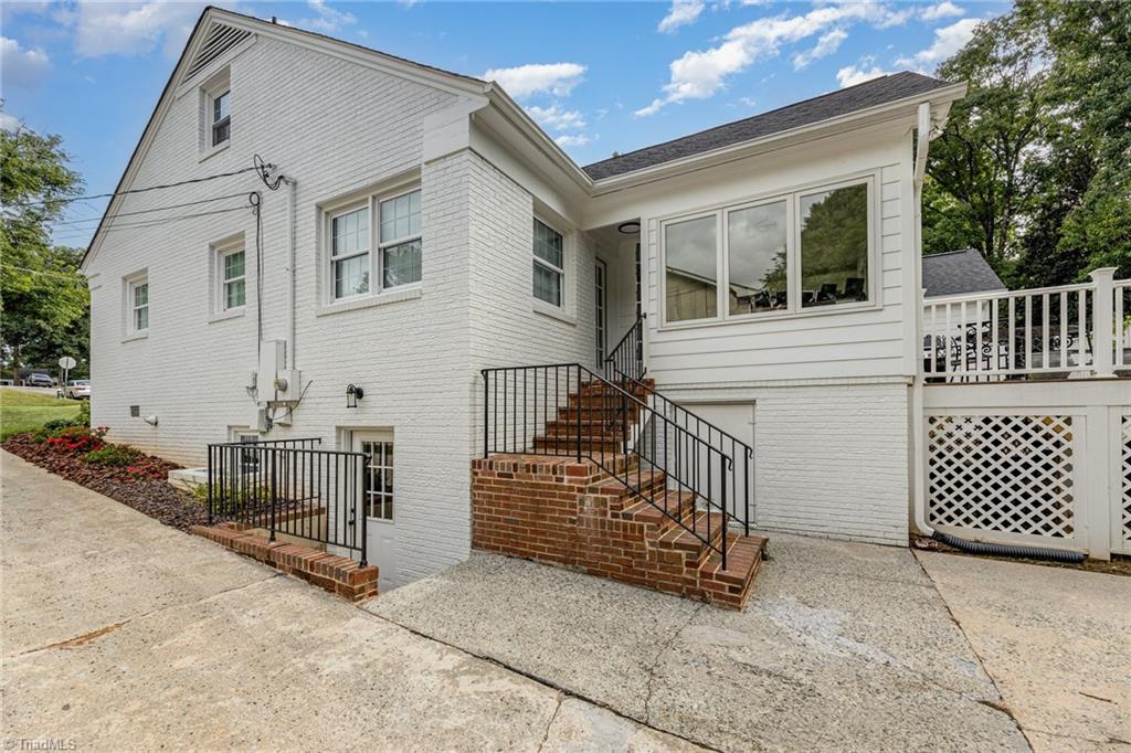 608 Rockford Road