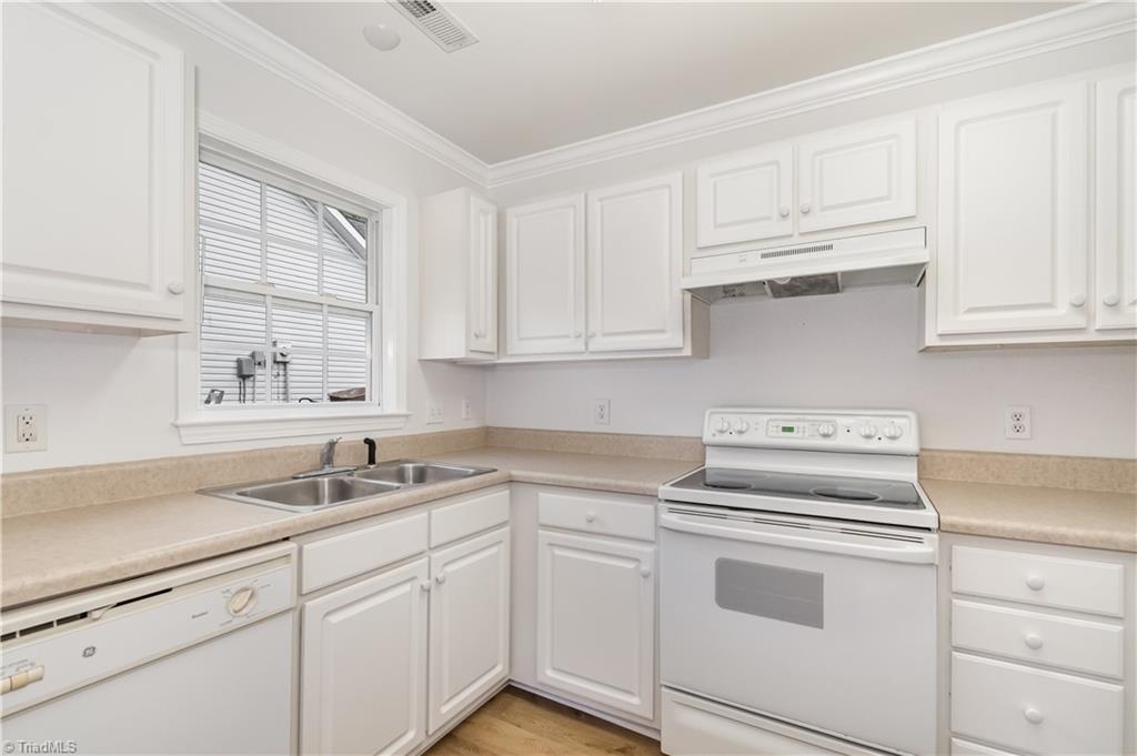 3905 Garden Creek Drive