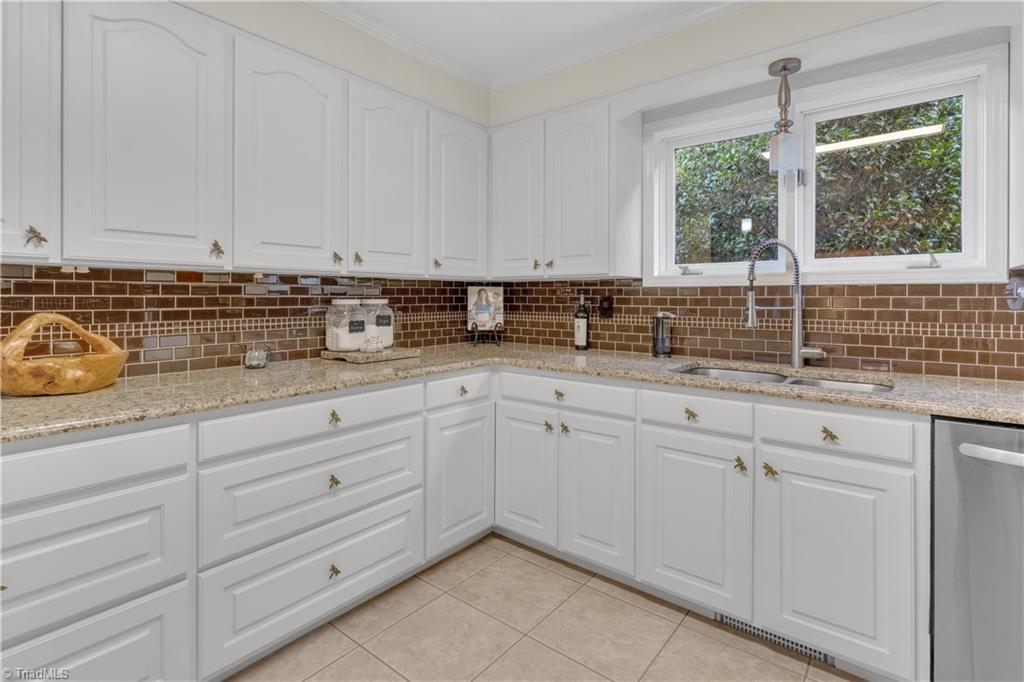 281 Cross Key Road