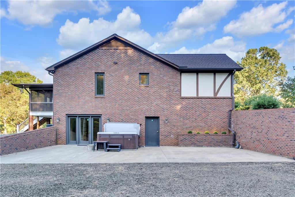 281 Cross Key Road
