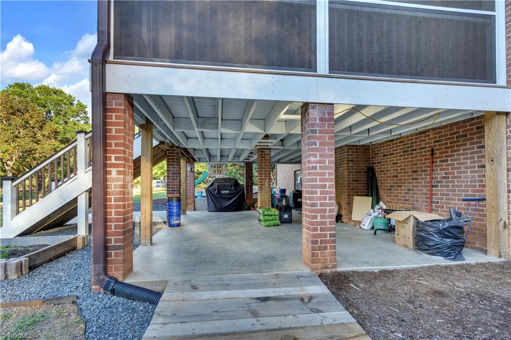 281 Cross Key Road