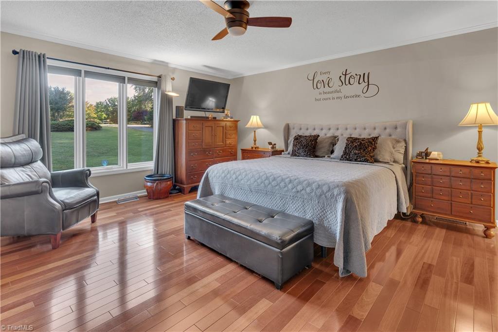 281 Cross Key Road