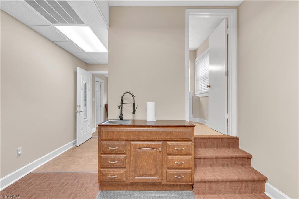 281 Cross Key Road