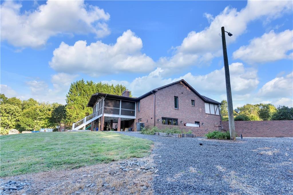 281 Cross Key Road