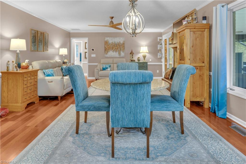 281 Cross Key Road