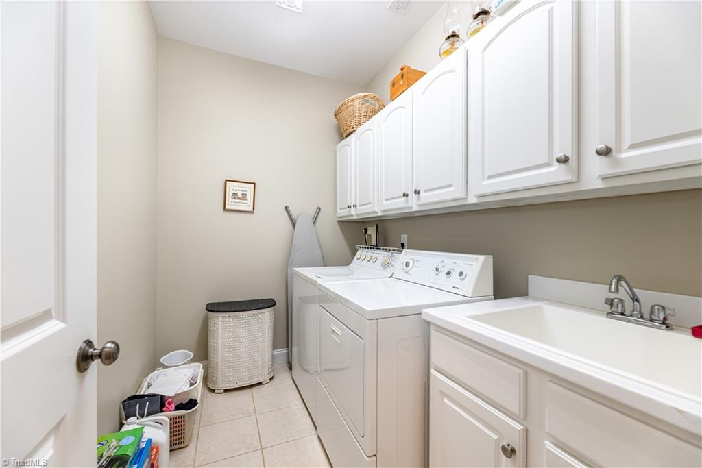 5407 Ridingate Court