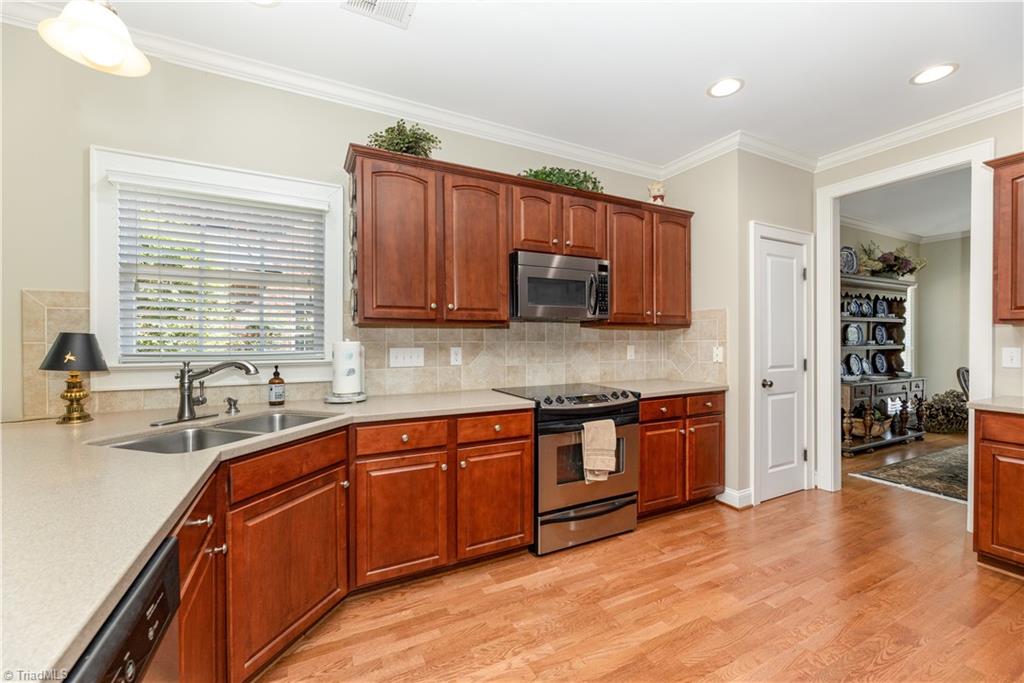 5407 Ridingate Court