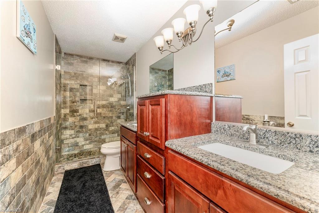 4303 Quail Canyon Court, Greensboro