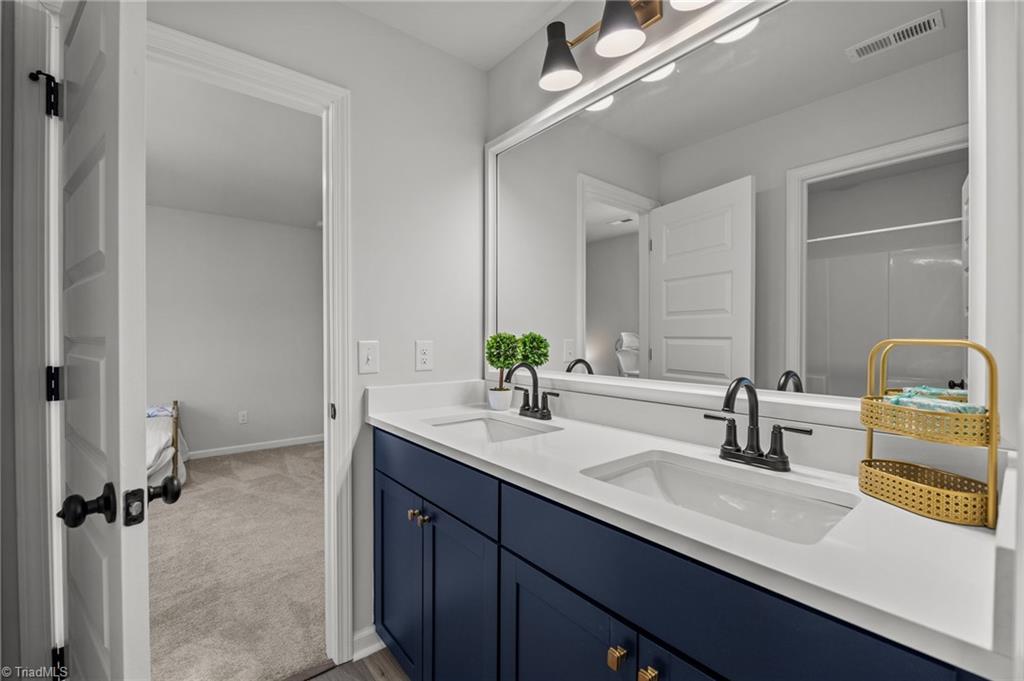 7267 Huntgate Drive, Kernersville