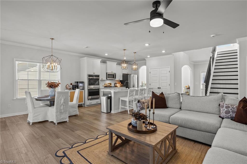 7267 Huntgate Drive, Kernersville