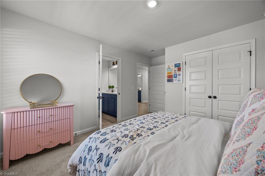 7267 Huntgate Drive, Kernersville