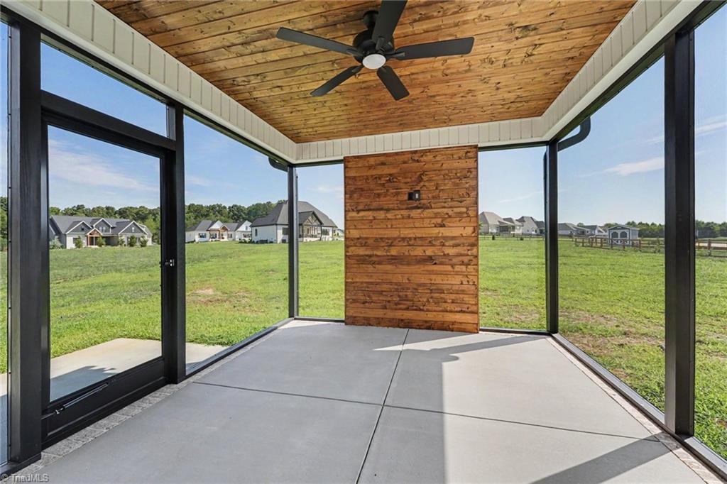 7616 Dovefield Drive, Stokesdale