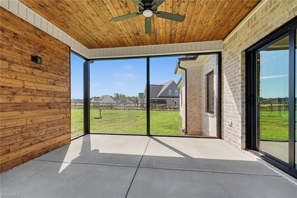 7616 Dovefield Drive, Stokesdale