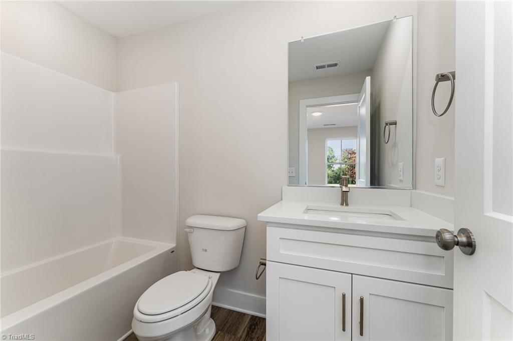 4659 Canter Park Lane, Greensboro