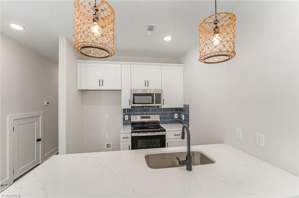 4657 Canter Park Lane, Greensboro